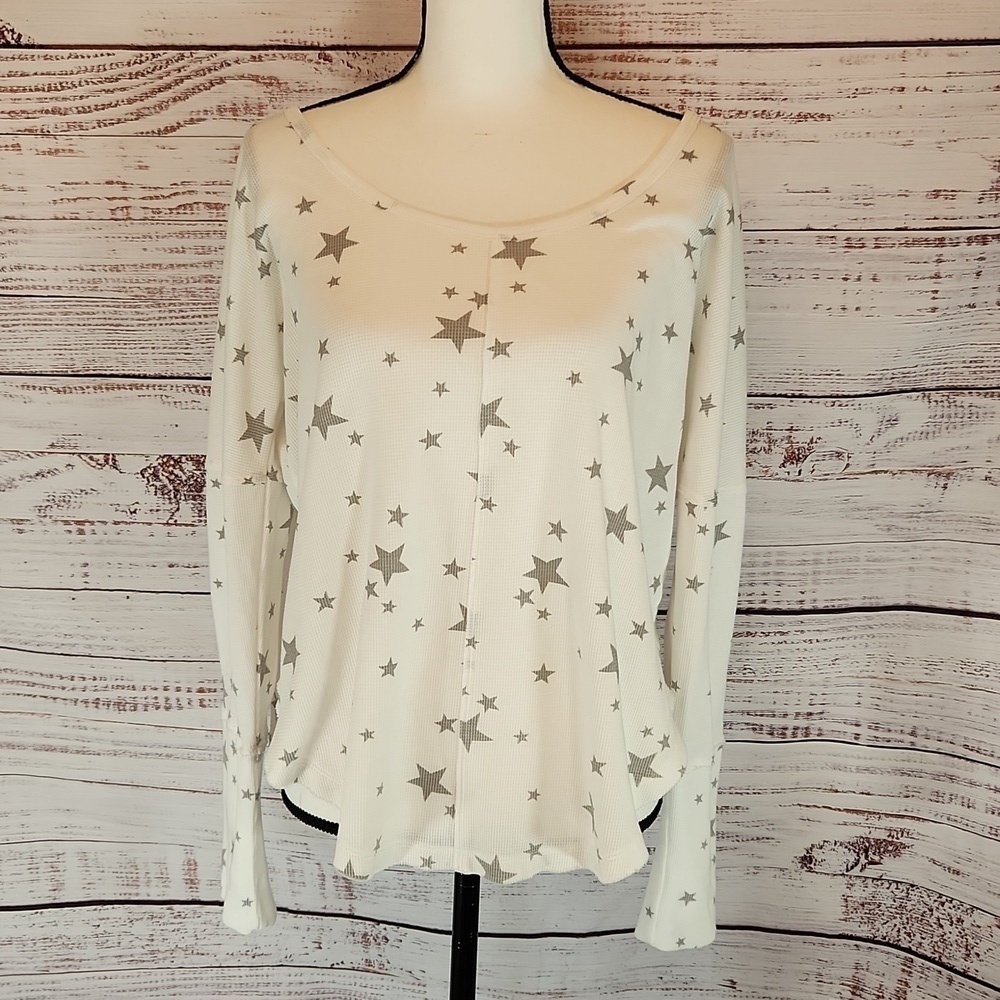 Lucky Brand women's crewneck long sleeve shirt
